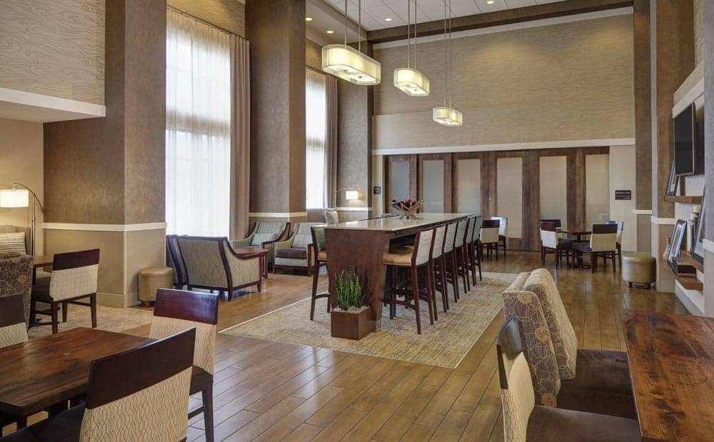 Hampton Inn & Suites