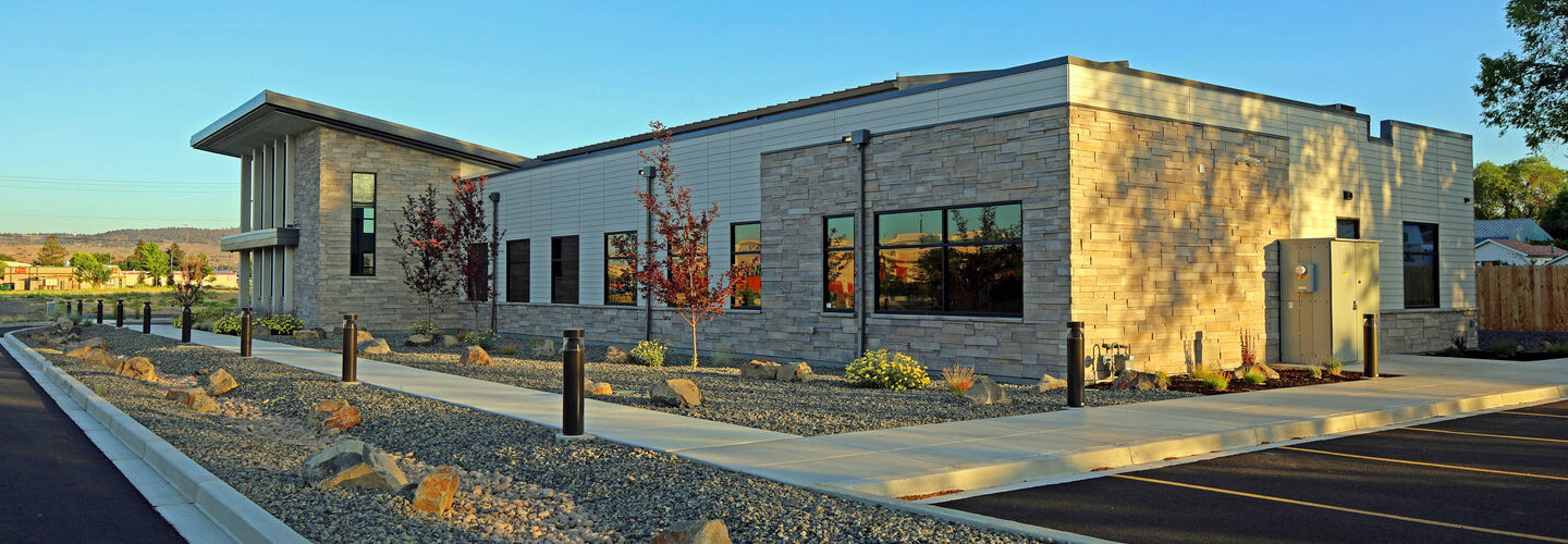 Klamath Smiles Exterior view